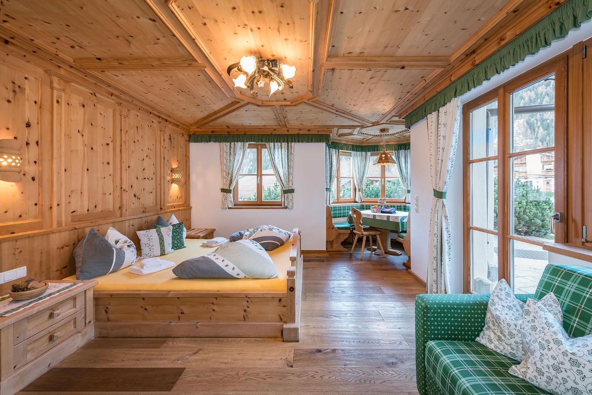 Chalets Almdorf Haidenberg Brunico Habitación foto